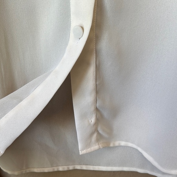 Marie Clemence Vintage Cream Ruffled Blouse with Notched Collar - Picture 5 of 5